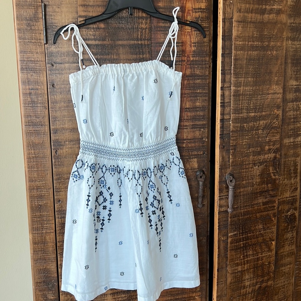 Abercrombie embroidered dress, size XS